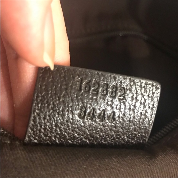 Authentic Gucci Monogram Bag - Picture 3 of 13